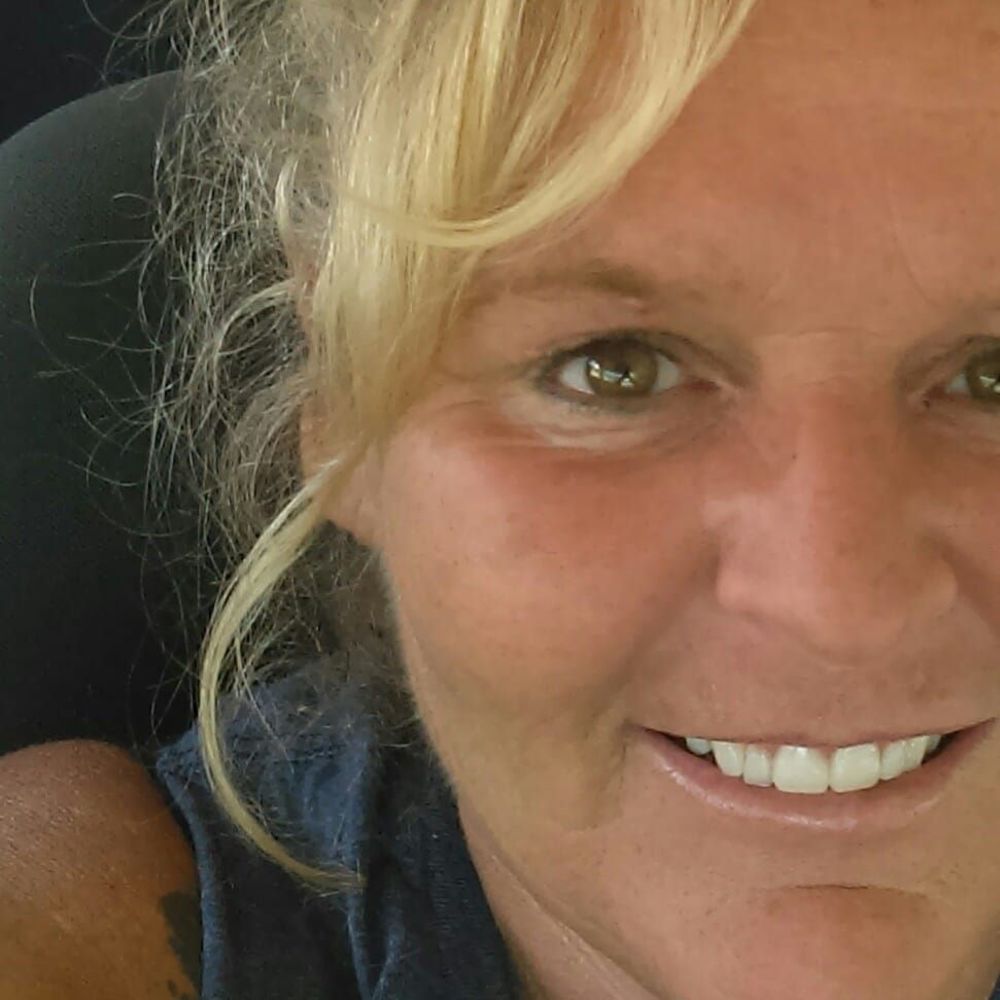 Meet your Posher, Angela